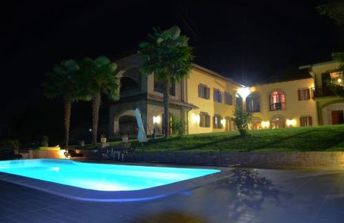 Calosso Apartamento | LA CASA IN CAMPAGNA