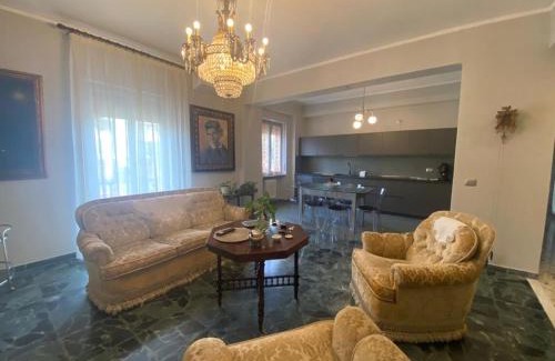 San Benedetto del Tronto Apartamento | La casa del Professore - Downtown luxury stay