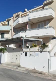 Torre San Giovanni Apartamento | LA CASA DI CLAUDIA "attico con strepitosa vista mare 4 posti letto"