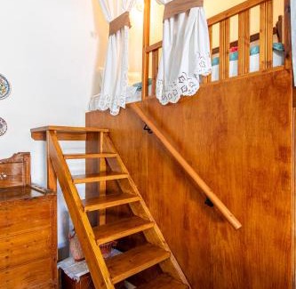 Soroni Casa | La Casa Lemonià