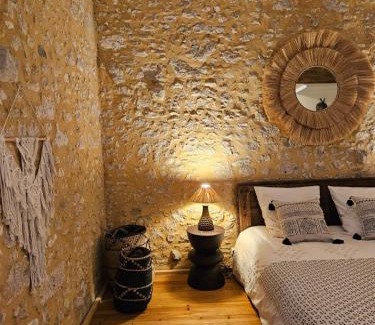 Issigeac Cama Y Desayuno | La Casa Nomade