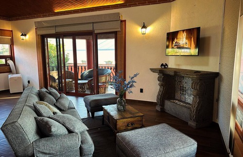 Tequisquiapan Hotel | LA CASA ROJA