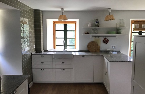 Callobre Casa | La Casa Roxa (1), traditional country house 12 kms. from the Galician coast