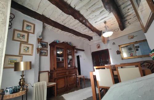 Pitres Casa | La casa rural de Paco y Ana