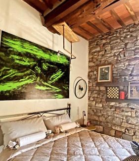 Sassetta Cama Y Desayuno | La Casa Stregatta