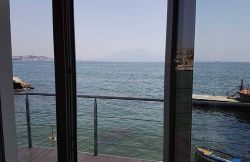 Posillipo Casa | LA CASA SULL ACQUA