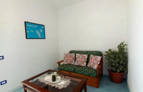 Pianoconte Casa | La casa tra il verde e il blu