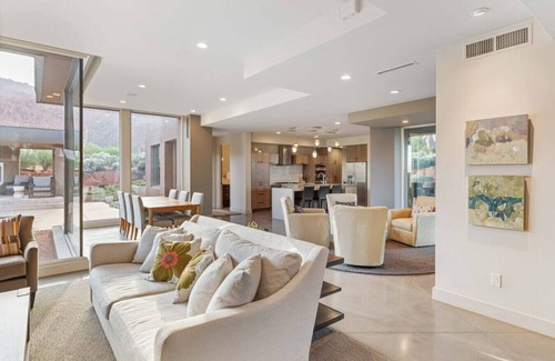 Ivins Casa | La Casa Verde- Modern Desert Home.