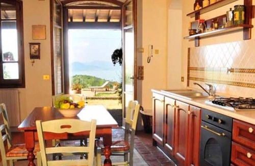 Monte del Lago Villa | Villa exclusiva en la casella.