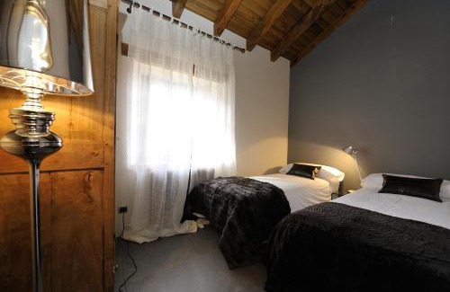 Vilallobent Casa | La Caseta de Queixans con chimenea