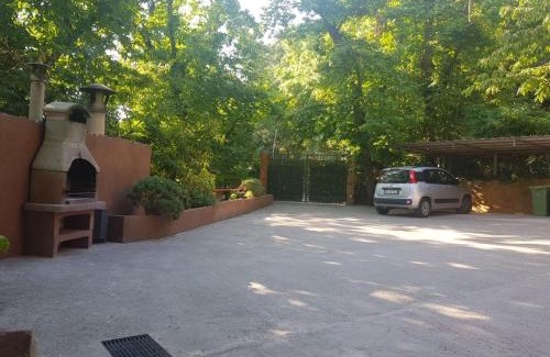 Castelbuono Casa | La Casetta nel Bosco per Turisti