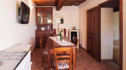 Monte Santa Maria Tiberina Apartamento | La casina di Bonucci