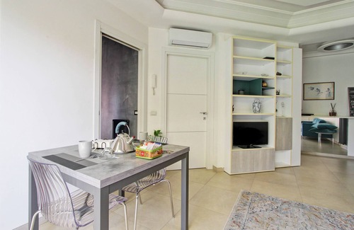Zona XXVIII Tor de' Cenci Apartamento | La Casina di Tre Pini – Jardín y Aparcamiento