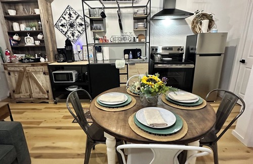 Lakehills Casa | La Casita 2.0 - Our Little piece of paradise in Lakehills
