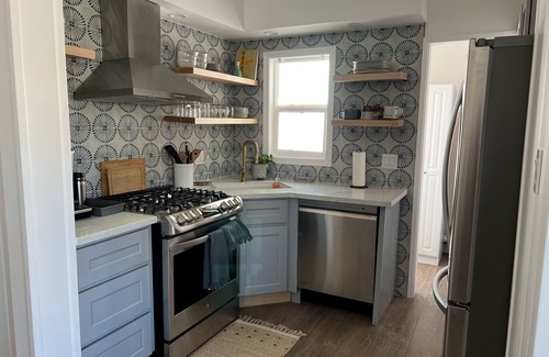 Hollywood Beach Cabaña | La Casita Azul - Quaint, Artsy Cottage in Hollywood Beach - Short Walk to Sand!