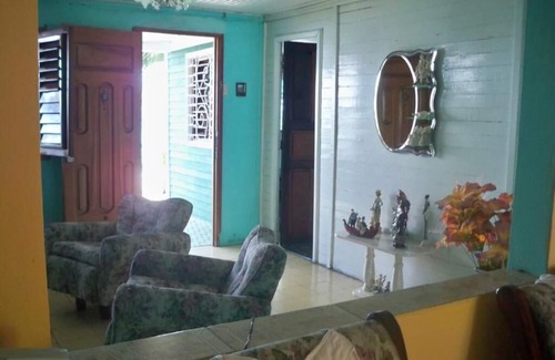 Cienfuegos Casa | La Casita de Oshun