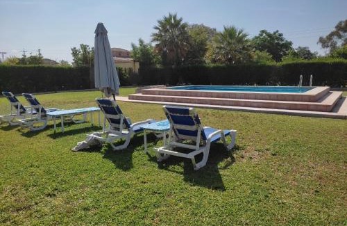 Carmona Casa | la Casita