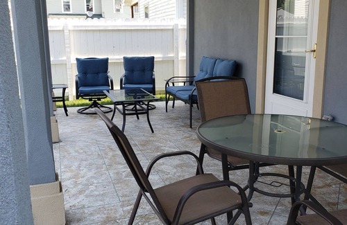 Muscatine Casa | La Casita Guest House