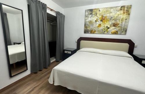 San Rafael Hostal | La Casona del Pinar Albergue