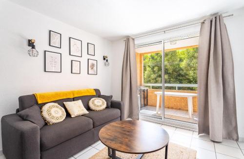 Cavalaire-sur-Mer Apartamento | La Castillane - Appt avec piscine partagée