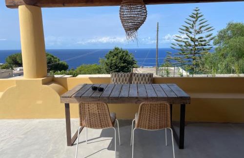 Malfa Casa | La Casuzza - garden and terrace sea view