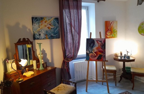 Saint-Pol-de-Leon Cama Y Desayuno | La chambre de Garance et ses couleurs d'art