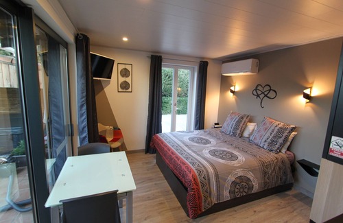 Marseillan Cama Y Desayuno | La chambre des Onglous