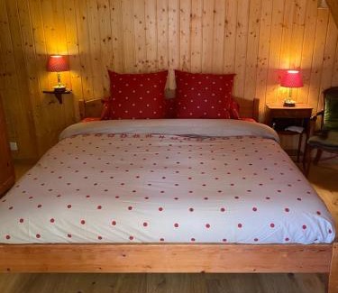 Granges Cama Y Desayuno | La Chambre Du Bisse