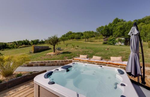 Brive-la-Gaillarde Casa | La Chambrote - Maison cosy avec spa privatif