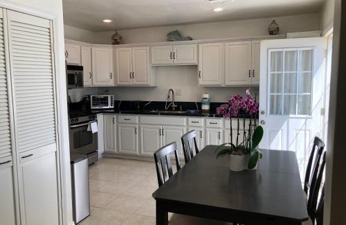North Hollywood Casa | LA Charm