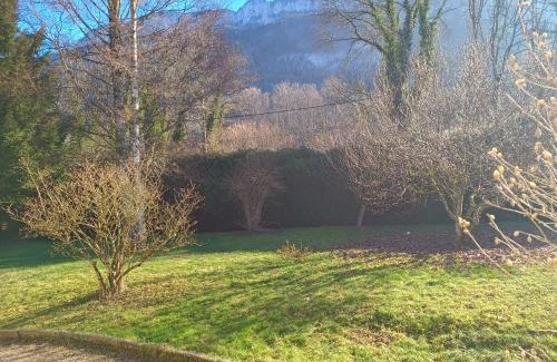 Saint-Thibaud-de-Couz Apartamento | La Chartreuse du Mont Outheran