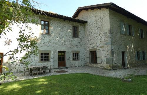 Le Pin Casa | LA CHARTREUSE DE LA SYLVE BÉNITE family home