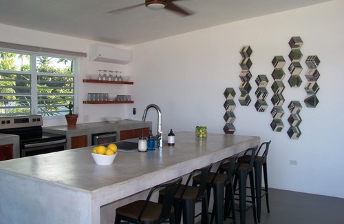 Bravos de Boston Casa | La Chata Beach House - Frente al mar !!