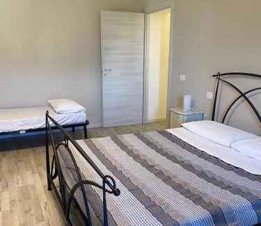 Montichiari Cama Y Desayuno | LA CHIUSA Bed and Breakfast