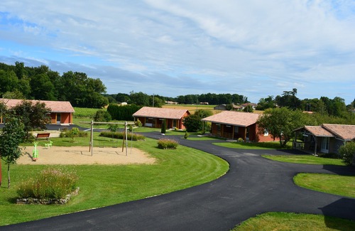 Clam Chalet De Esquí | La Clef des Champs17500 / Le Pin 58m2 / 3 ***