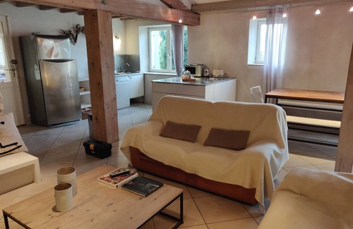 Cornillon Casa | La Closerie de la Cèze, vue Imprenable sur les Vignes et le Coucher de Soleil