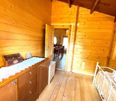 Montescaglioso Chalet De Esquí | La Club House
