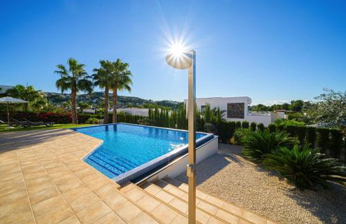 La Sabatera Villa | LA COLINA - Managed by Almarina