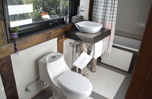 Ensenada Cabina | La Colmena Eco Lodge