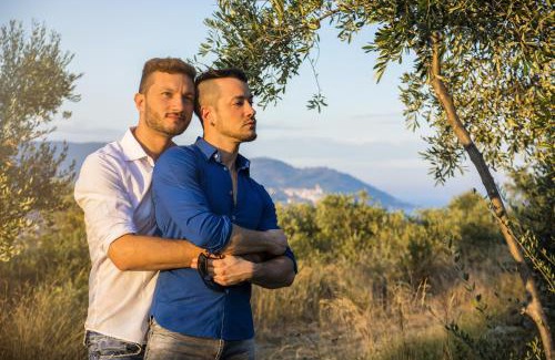 Peymeinade Complejo | La Connexion, Gay Men Only