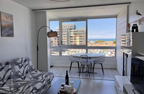 Courseulles-sur-Mer Apartamento | La Coquille - Coquet T2 à 200m Juno Beach & Plage