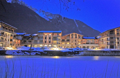 Chamonix-Mont-Blanc Apartamento | La Cordée-Apartamento-Baño en la habitacion-Vista a la Montana