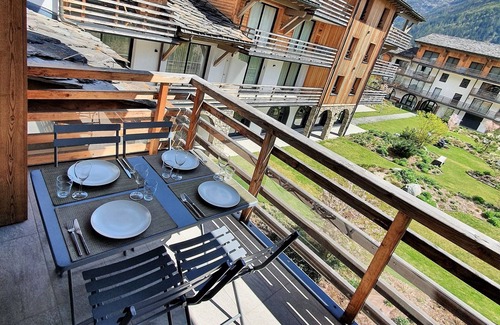 Chamonix-Mont-Blanc Apartamento | La Cordée-Apartamento-Baño en la habitacion-Vista a la Montana