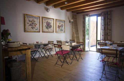 Zevio Cama Y Desayuno | La Corte Di Anna Agriturismo