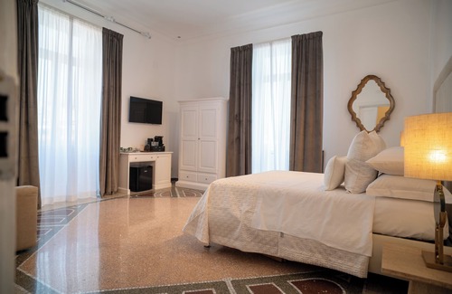 Santa Lucia Cama Y Desayuno | La Corte di Partenope Suites