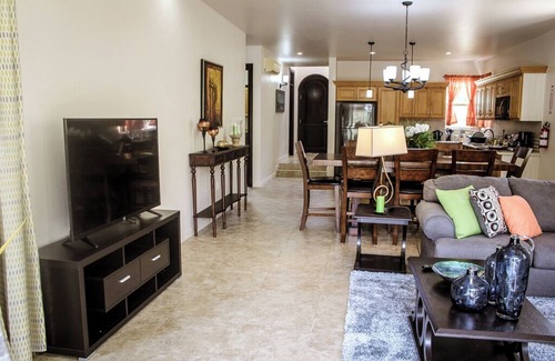 Lowlands Casa | La Coterie Villa -Charming 3-bedroom villa with WiFi, AC in enjoyable Lowlands