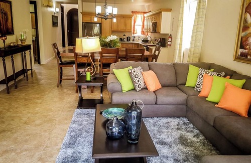 Lowlands Casa | La Coterie Villa -Charming 3-bedroom villa with WiFi, AC in enjoyable Lowlands