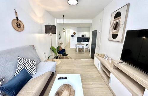 Corralejo Apartamento | La Cotufa en el Centro de Corralejo, Dos habitaciones con dos baños, Terraza privada y Wifi