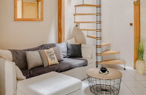 Cremieu Apartamento | La cour de Cremieu