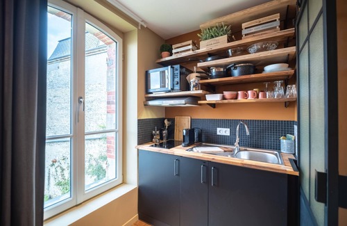 Bayeux Apartamento | La cour de Philomène-Estudio-Apartamento-Baño Privado-Vista al patio
